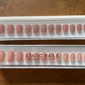 Static Nails  ||  Reusable Pop-on Manicures